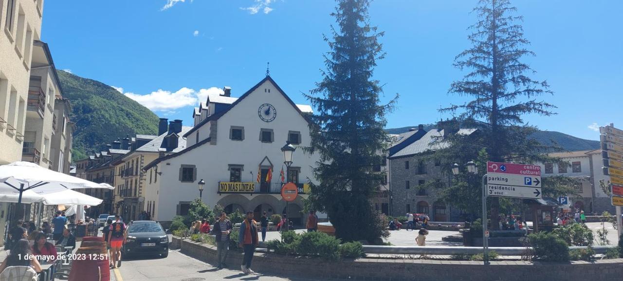 Apartamento Alma De Biescas Eksteriør bilde